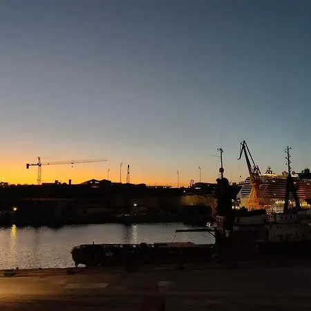 Crew 2 Savynomad Harbour Residences Wow Views דירה *