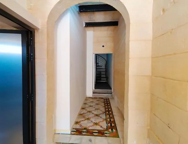 Crew 2 Savynomad Harbour Residences Wow Views